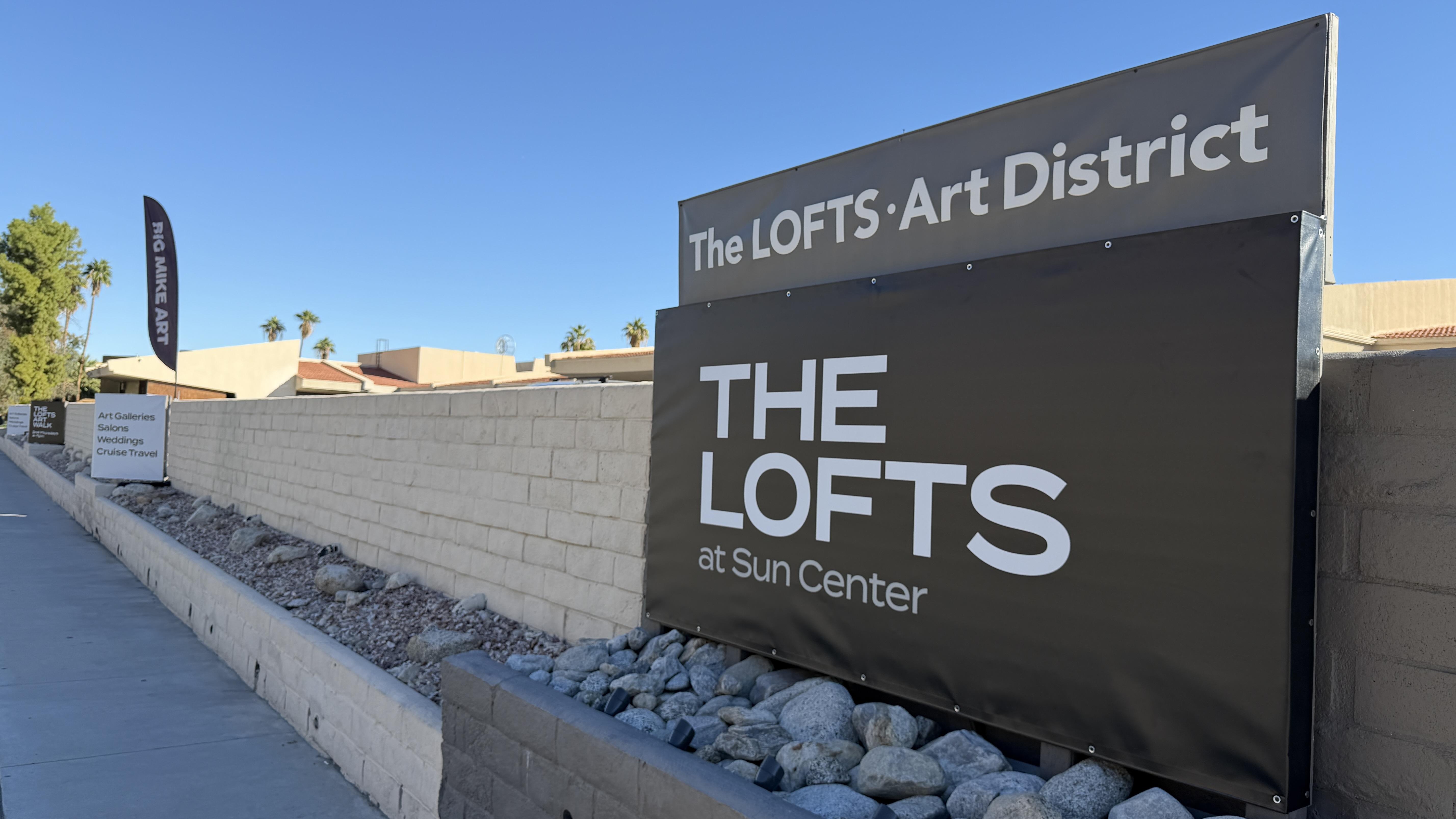 I can't recommend Uprinting enough! Their Vinyl Banners ROCK!